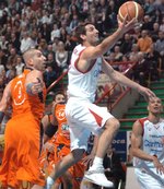 www.pistoiabasket2000.it